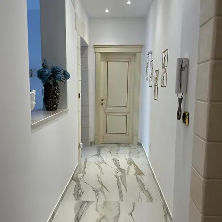 Δωμάτια σε οικογενειακή κατοικία Handy Specus