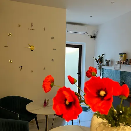 Δωμάτια σε οικογενειακή κατοικία Handy Specus